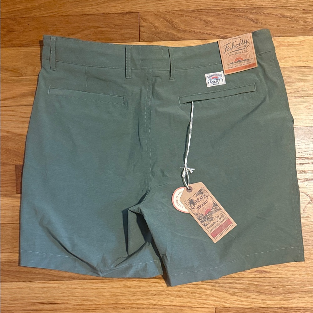 Faherty Men's Olive All Day Shorts NWT